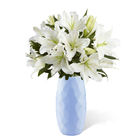 Well Designed Decorative Dining Table Vases , Elegant And Noble White Flower Vase